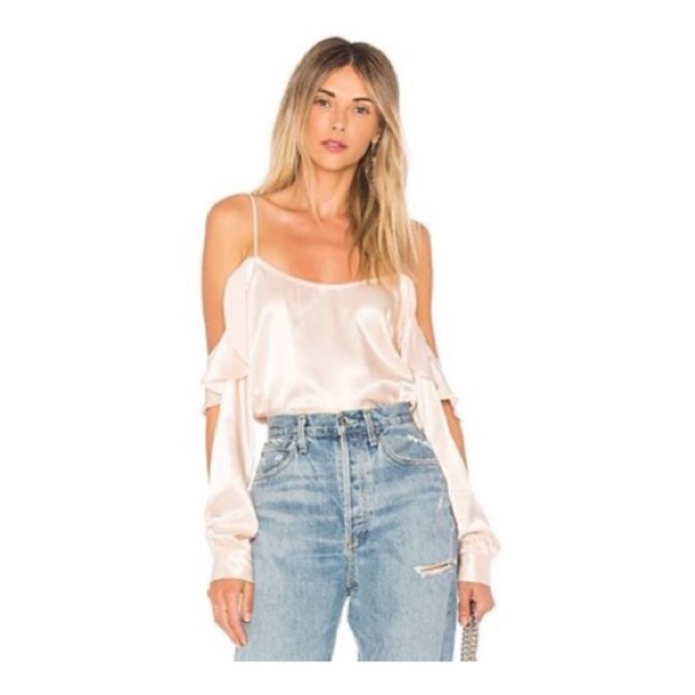 {L’ACADEMIE] Open Sleeve Cold Shoulder Light Pink Blouse